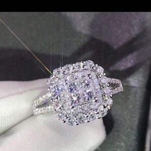 Elegant Silver  Ring